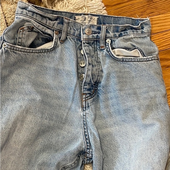 Free People CRVY Georgine Mom Jeans, Faded Indigo, Size 27 - Picture 7 of 7